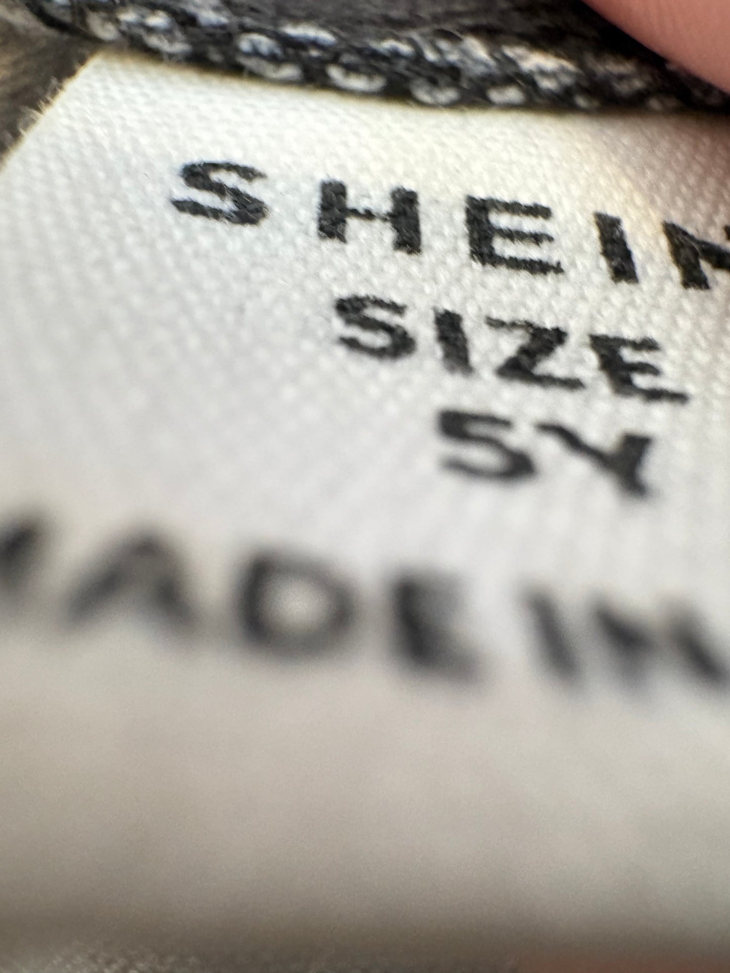 chandail shein 5 ans (cmb)