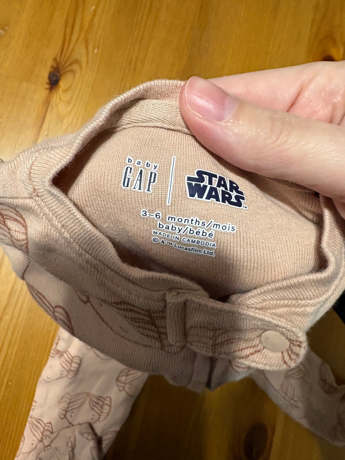 Pyjama gap starwars 6-9 mois( princesse layla)