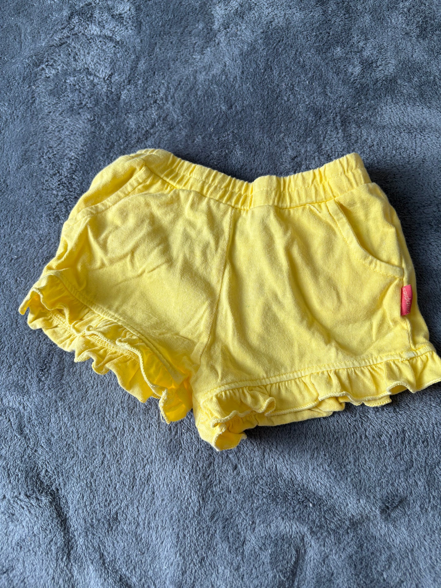 Short noppie 3 mois environ