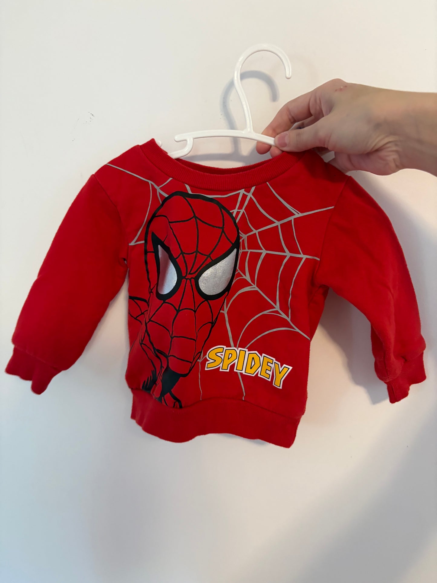 Gilet marvel 12 mois  état neuf