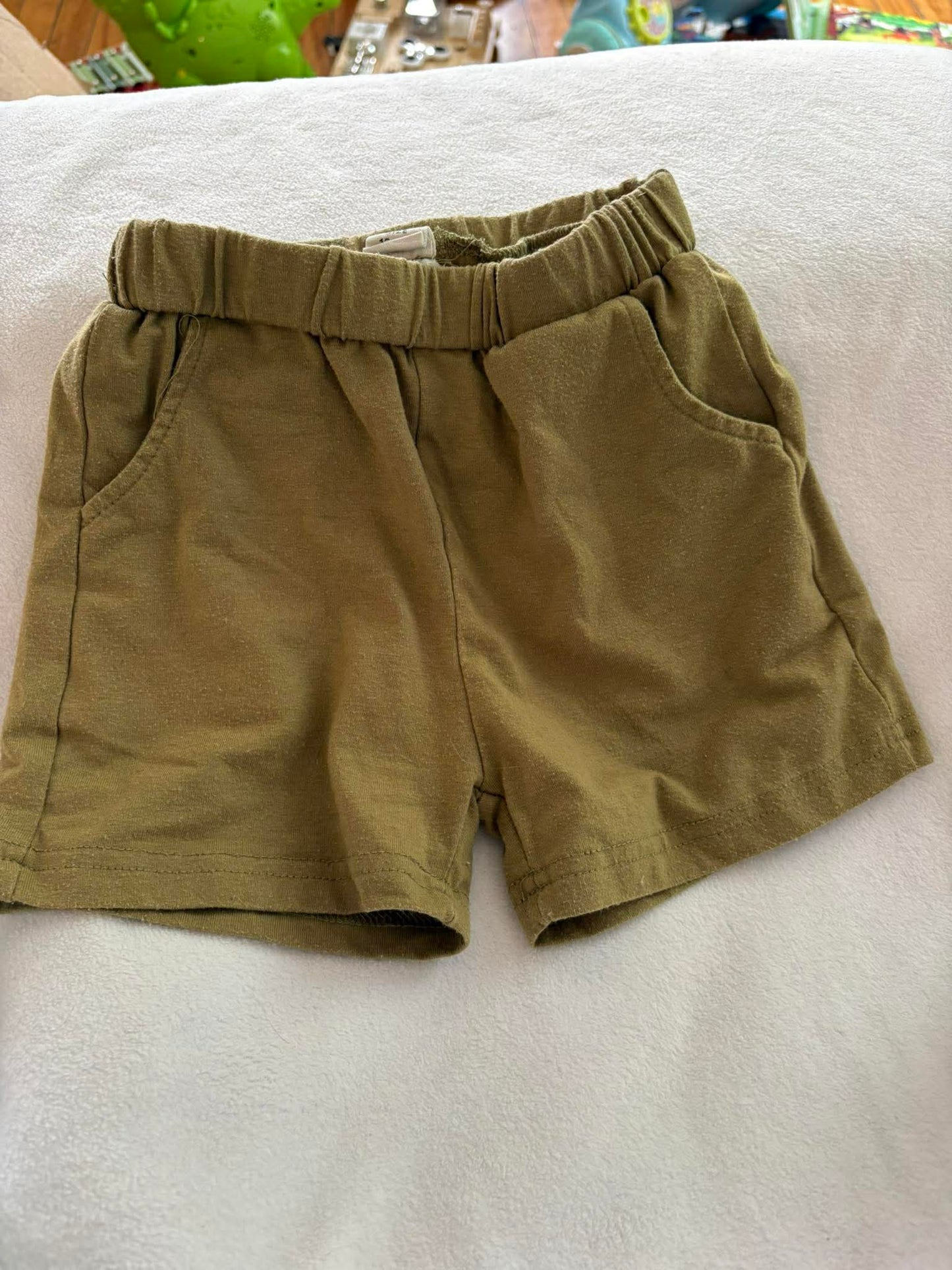 Short shein 12-18 mois