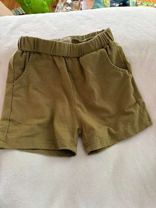 Short shein 12-18 mois