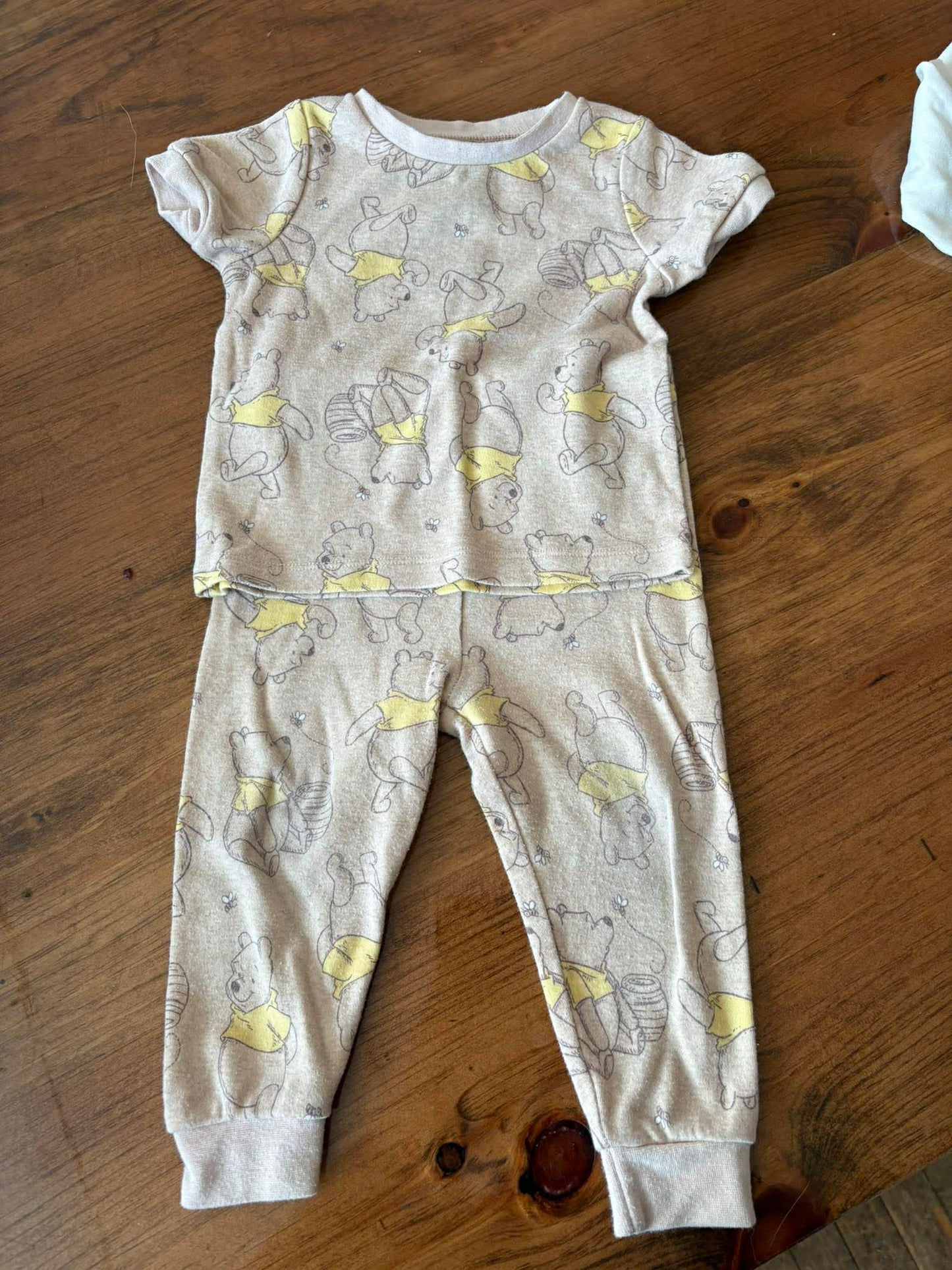 Pyjama disney 12-18 mois (cmb)