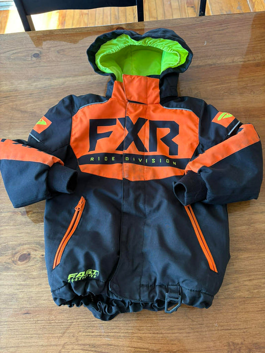 manteau fxr 4 ans (cmb) état neuf