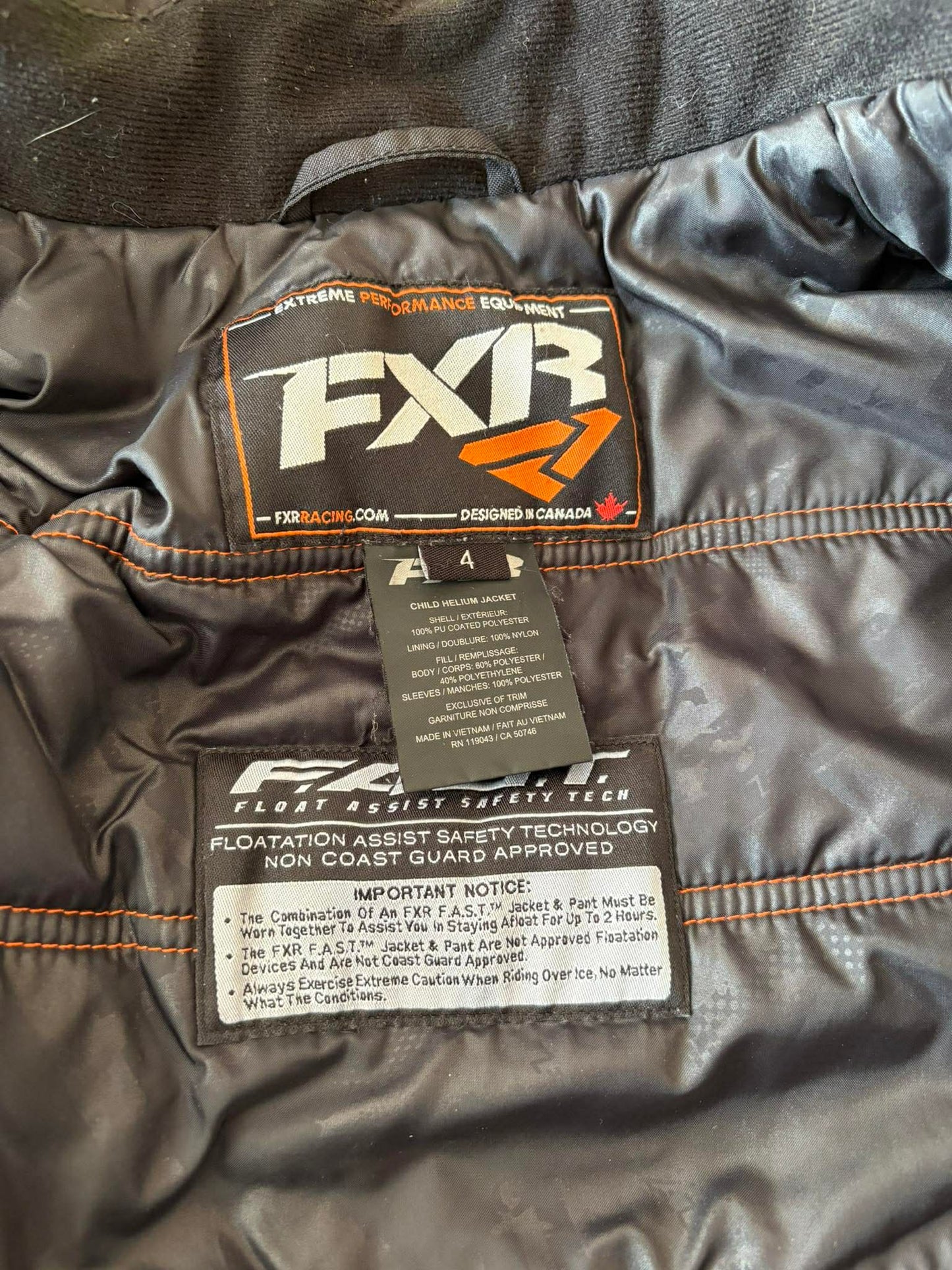 manteau fxr 4 ans (cmb) état neuf