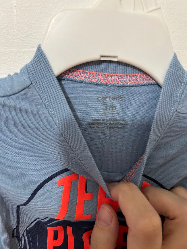 Gilet carter's 3 mois état neuf